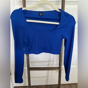 Shein royal blue longsleeve size small,never worn, very comfortable